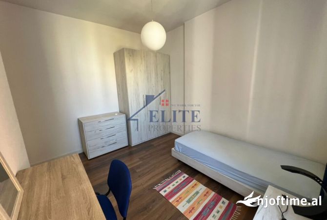 Shtepi ne shitje Apartament ne Tirane, 2+1, Mobilimi Bosh, pa mobiluar, Pagesa 195,000  Euro.