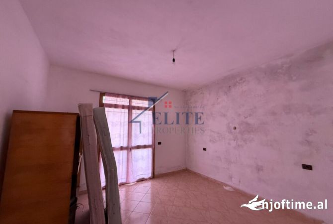 Shtepi ne shitje 3+1 ne Tirane - 450,000 Euro