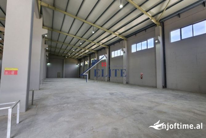 Ambient biznesi me qera 4+1 ne Tirane - 300,000 Leke