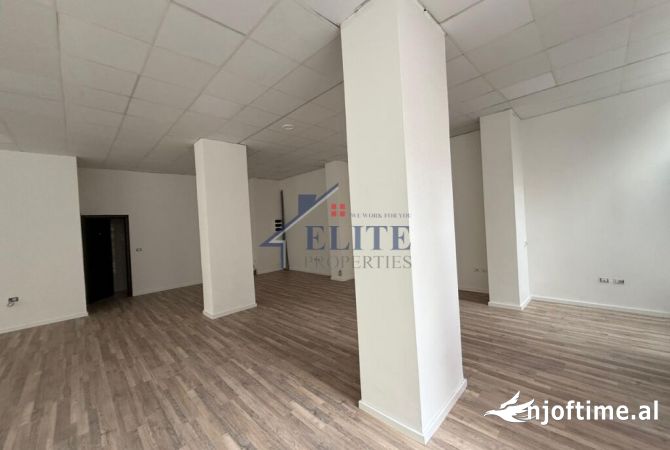 Ambient biznesi me qera 3+1 ne Tirane - 2,100 Euro