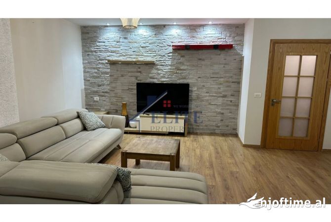 Shtepi me qera 2+1 ne Tirane - 650 Euro