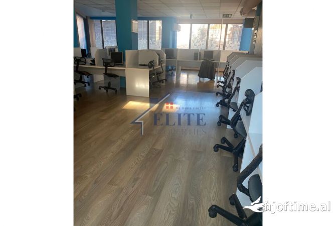 Ambient biznesi me qera 3+1 ne Tirane - 3,500 Euro