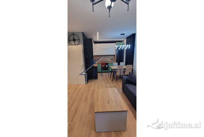 Shtepi me qera 2+1 ne Tirane - 600 Euro