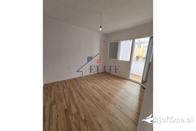 Shtepi ne shitje 2+1 ne Tirane - 129,000 Euro