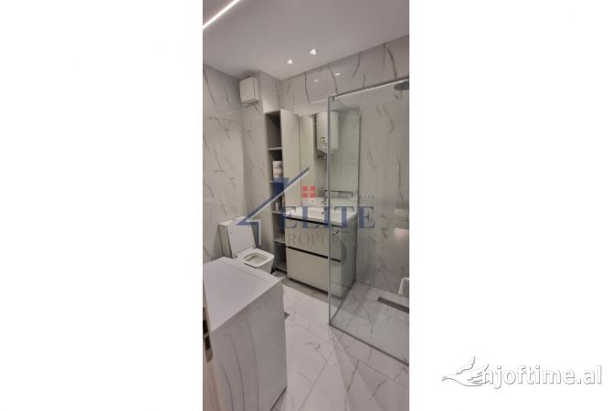 Shtepi ne shitje Apartament ne Tirane, 2+1, Mobilimi Bosh, pa mobiluar, Pagesa 129,000  Euro.