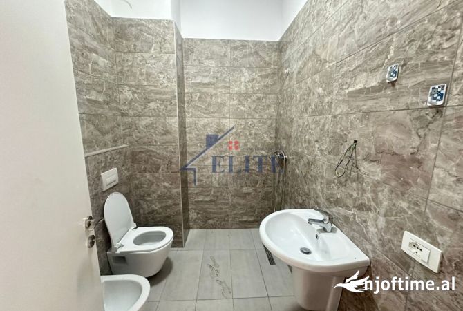 Ish-Nisharaku, apartament 3+1 me qira