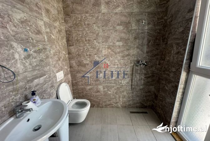 Ish-Nisharaku, apartament 3+1 me qira