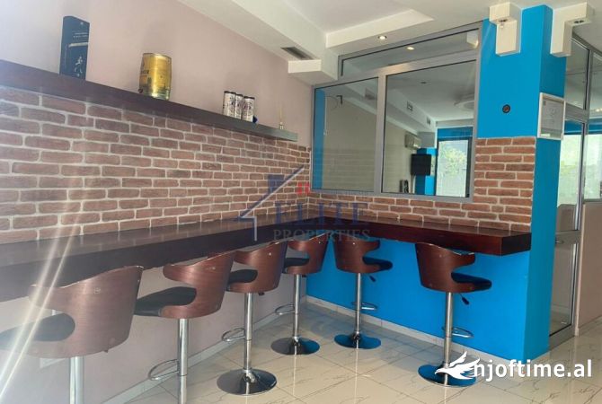 Ambient biznesi me qera 1+1 ne Tirane - 900 Euro