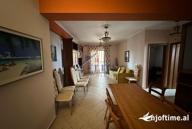 Shtepi me qera 2+1 ne Tirane - 700 Euro