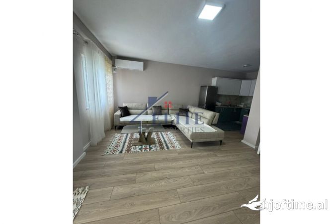 Shtepi me qera 2+1 ne Tirane - 500 Euro