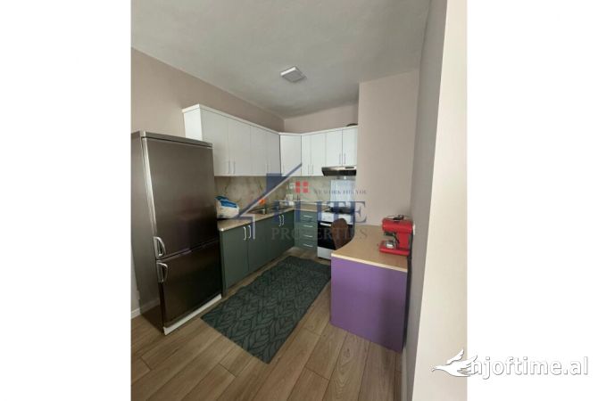 Shtepi me qera 2+1 ne Tirane - 500 Euro