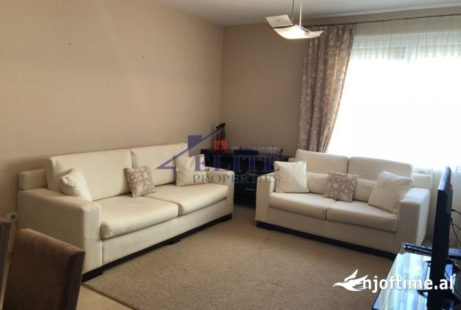 Shtepi me qera 1+1 ne Tirane - 650 Euro