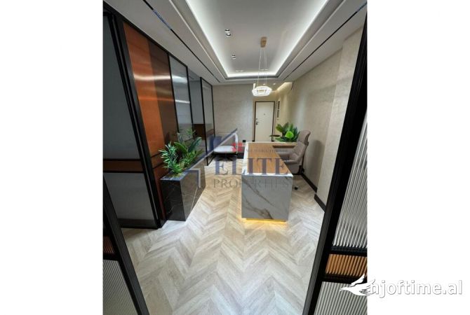 Ambient biznesi me qera 3+1 ne Tirane - 1,500 Euro