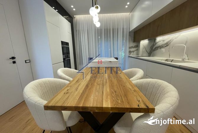 Shtepi me qera 3+1 ne Tirane - 3,000 Euro