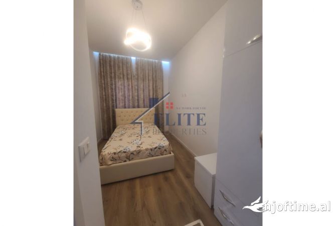 Shtepi me qera 2+1 ne Tirane - 800 Euro