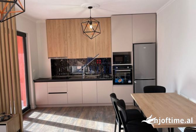 Shtepi me qera 1+1 ne Tirane - 600 Euro