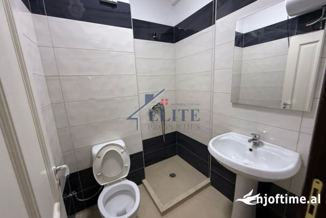 Shtepi ne shitje Apartament ne Durres, 1+1, Mobilimi E mobiluar, Pagesa 80,000  Euro.