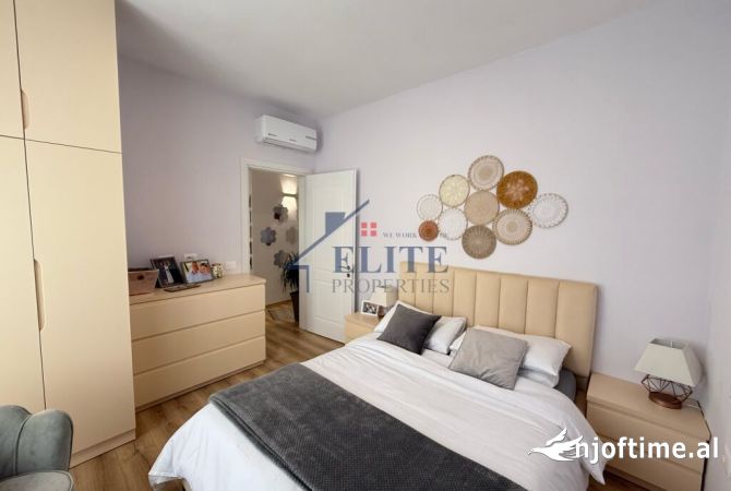 Shtepi ne shitje Vila Luksoze ne Durres, 3+1, Mobilimi E mobiluar, Pagesa 398,000  Euro.