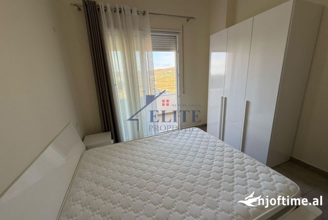 Shtepi ne shitje Apartament ne Durres, 2+1, Mobilimi E mobiluar, Pagesa 145,000  Euro.