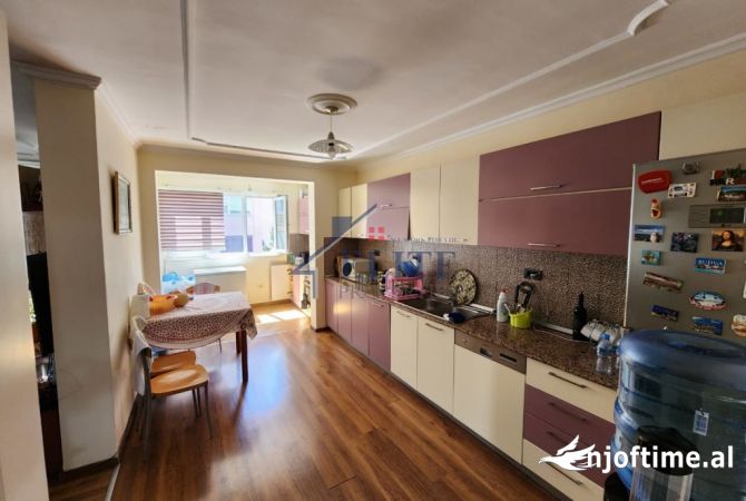 Shtepi ne shitje 3+1 ne Tirane - 300,000 Euro