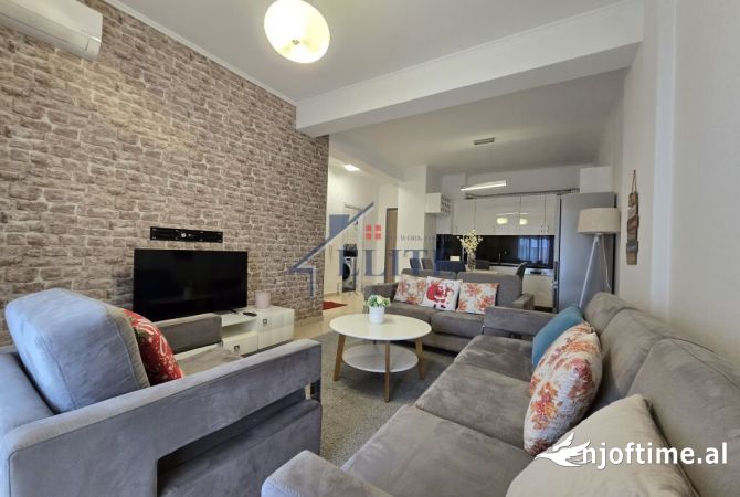 Shtepi me qera 2+1 ne Tirane - 600 Euro