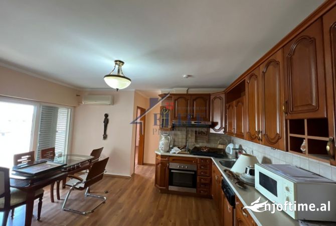 Duplex (2 storey house) for sale in Tirana 4+1, Emty