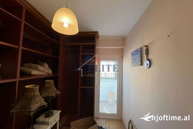 Duplex (2 storey house) for sale in Tirana 4+1, Emty
