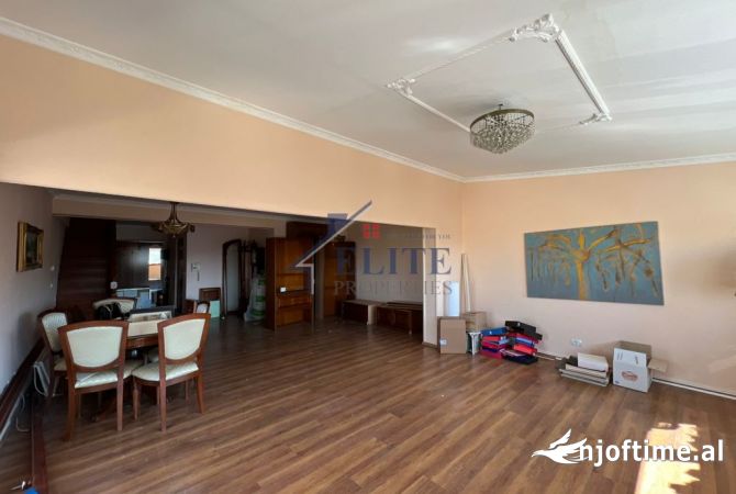 Shtepi ne shitje 4+1 ne Tirane - 650,000 Euro