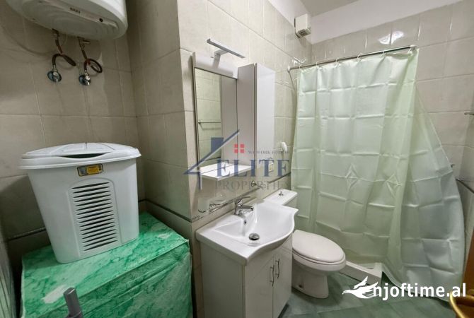 Shtepi me qera Apartament ne Tirane, 3+1, Mobilimi E mobiluar, Pagesa 900  Euro.
