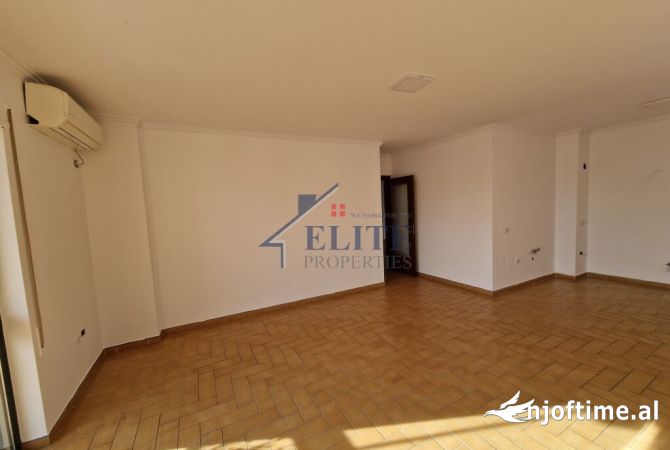 Ambient biznesi me qera 3+1 ne Tirane - 200,000 Leke