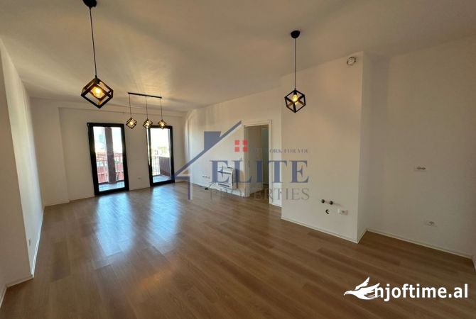 Shtepi ne shitje 3+1 ne Tirane - 437,250 Euro