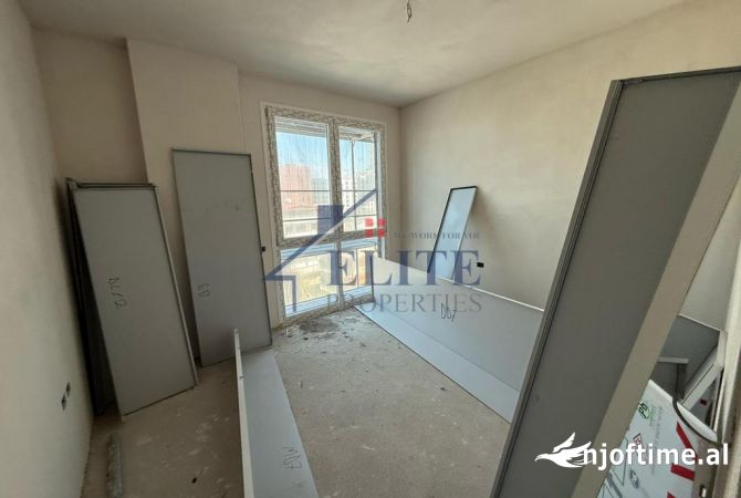 Shtepi ne shitje Apartament ne Tirane, 3+1, Mobilimi Bosh, pa mobiluar, Pagesa 226,240  Euro.