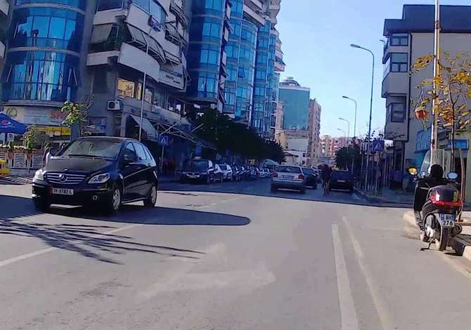 Ambient biznesi ne shitje 1+1 ne Tirane - 55,000 Euro