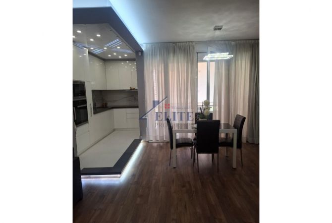 Shtepi me qera 2+1 ne Tirane - 500 Euro