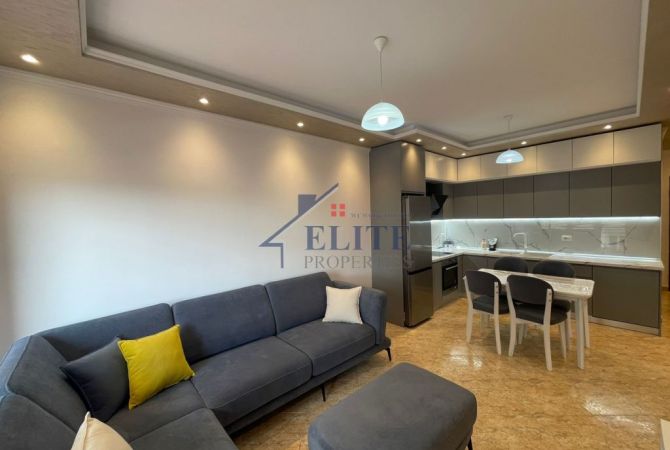 Shtepi me qera 2+1 ne Tirane - 800 Euro