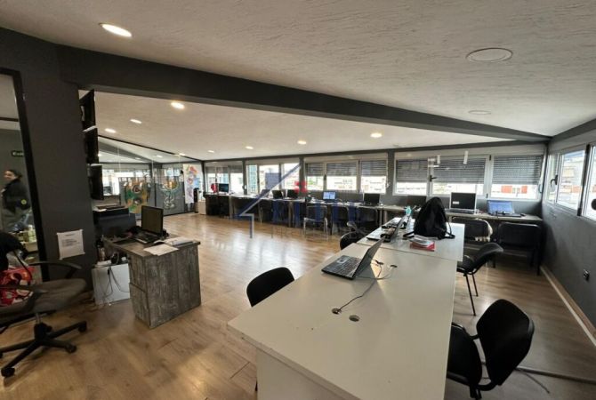Business Property for Rent 3+1 in Tirana - 2,000 Euro