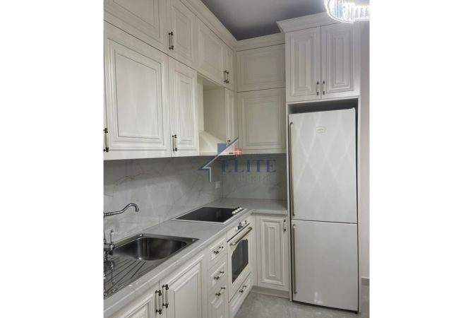 Shtepi me qera 2+1 ne Tirane - 650 Euro