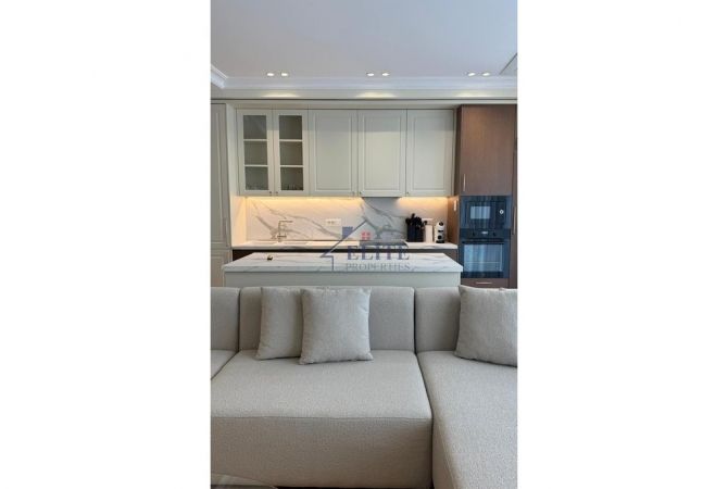 Shtepi me qera 2+1 ne Tirane - 1,800 Euro