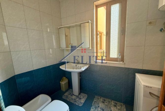 Shtepi me qera Apartament ne Tirane, 3+1, Mobilimi E mobiluar, Pagesa 600  Euro.