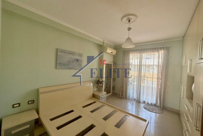 Shtepi me qera Apartament ne Tirane, 3+1, Mobilimi E mobiluar, Pagesa 600  Euro.