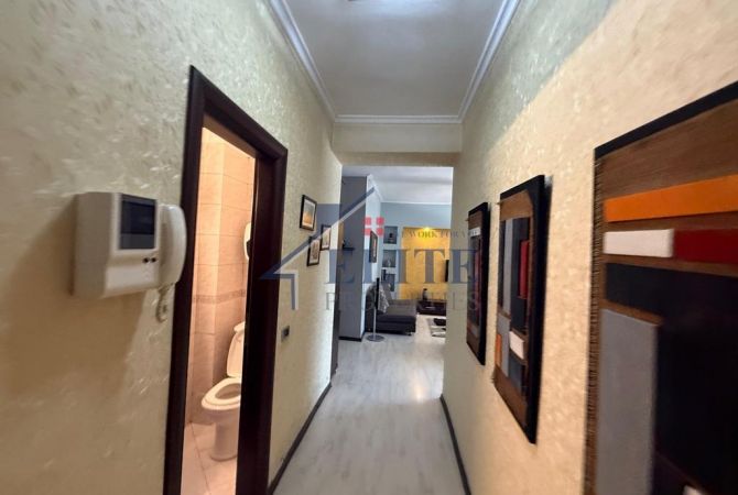 Shtepi me qera Apartament ne Tirane, 2+1, Mobilimi E mobiluar, Pagesa 700  Euro.