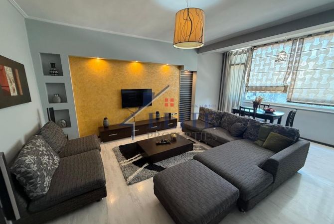 Shtepi me qera 2+1 ne Tirane - 700 Euro