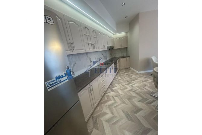 Shtepi me qera 2+1 ne Tirane - 1,200 Euro