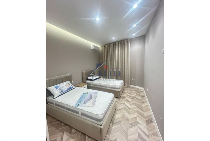 Shtepi me qera Apartament ne Tirane, 2+1, Mobilimi E mobiluar, Pagesa 1,200  Euro.