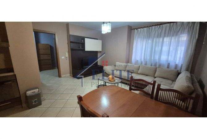Shtepi me qera 2+1 ne Tirane - 700 Euro