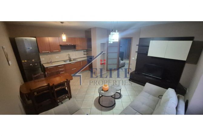 Shtepi me qera 2+1 ne Tirane - 700 Euro