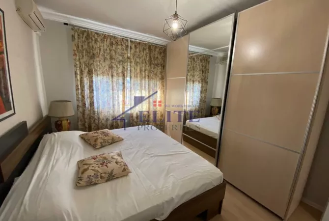 Shtepi me qera 3+1 ne Tirane - 1,200 Euro