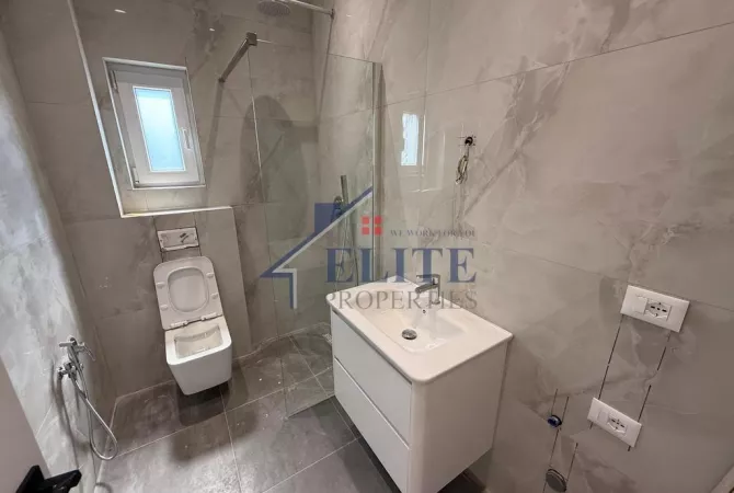 Shtepi ne shitje Apartament ne Tirane, 1+1, Mobilimi Bosh, pa mobiluar, Pagesa 91,443  Euro.