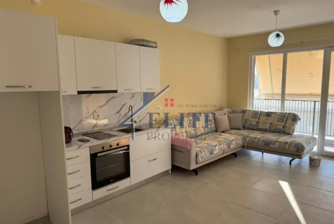 Shtepi me qera 2+1 ne Tirane - 380 Euro