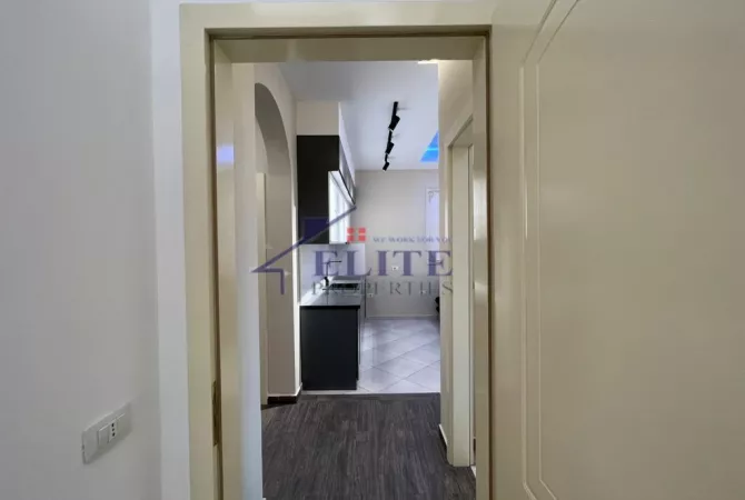 Shtepi me qera 2+1 ne Tirane - 700 Euro
